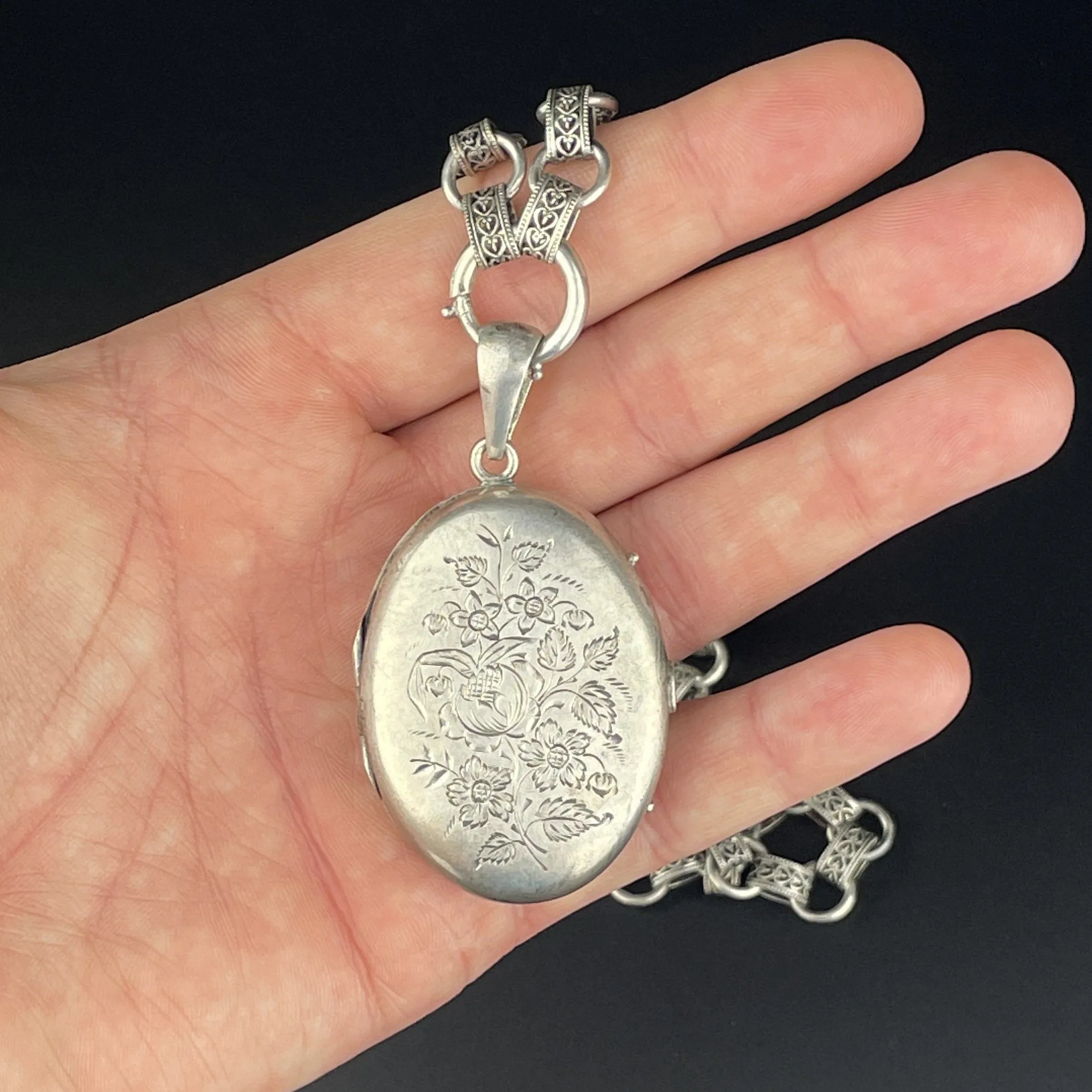 Antique Silver Victorian Book Chain Collar Necklace and Floral Engraved Locket