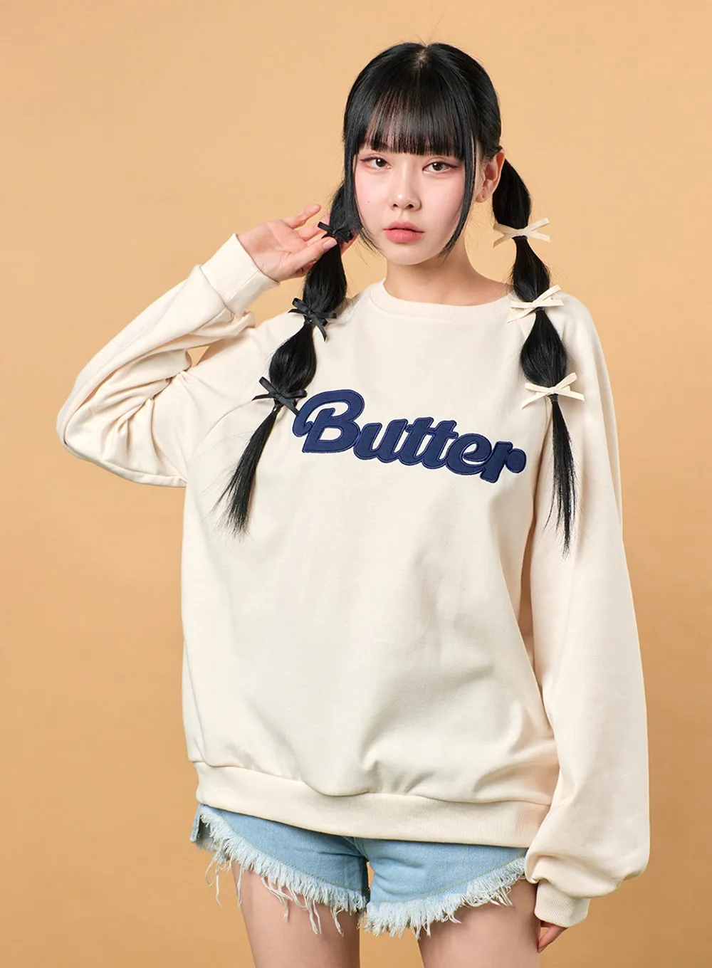 Butter Lettering Sweatshirt IJ430