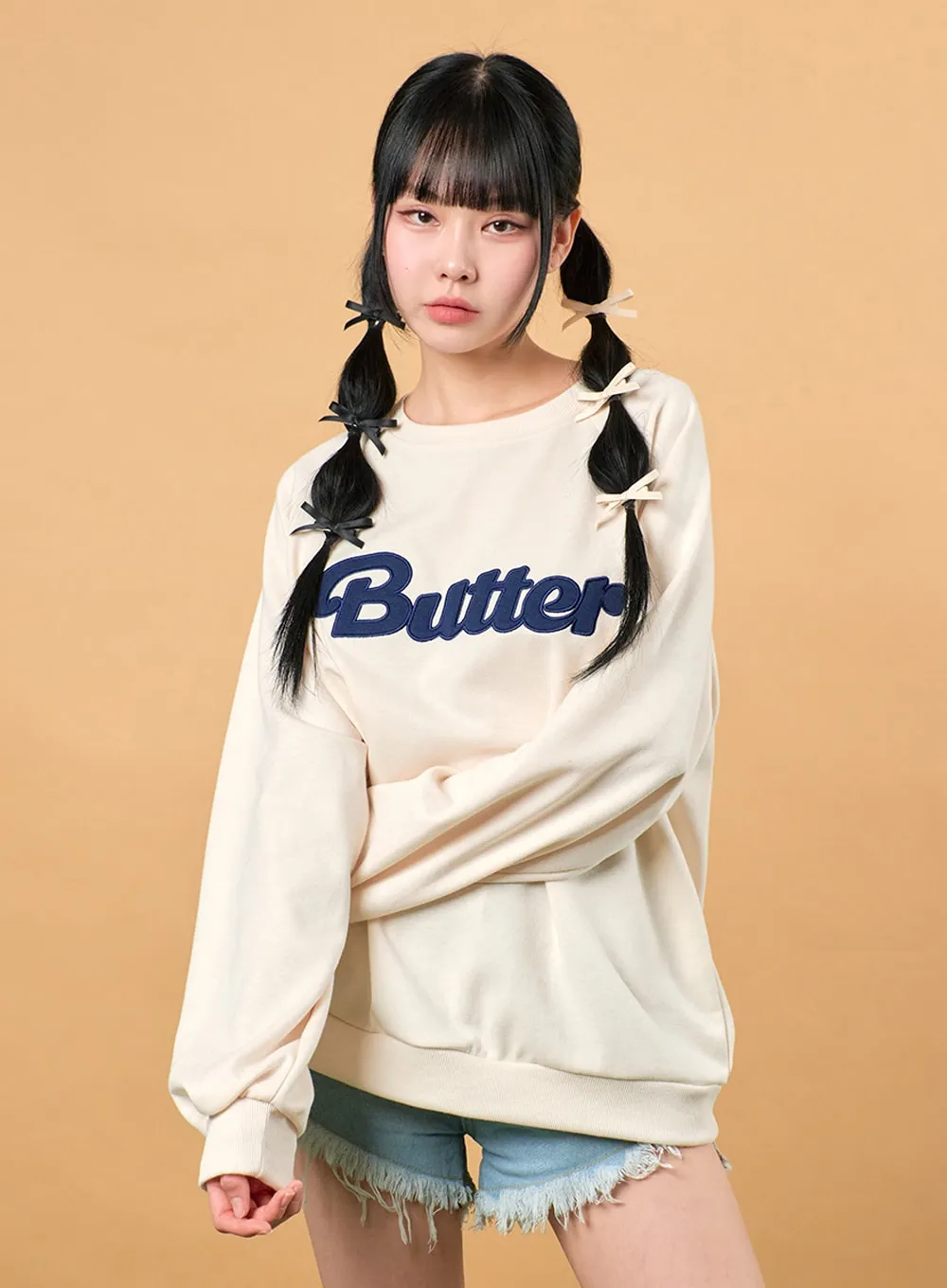 Butter Lettering Sweatshirt IJ430