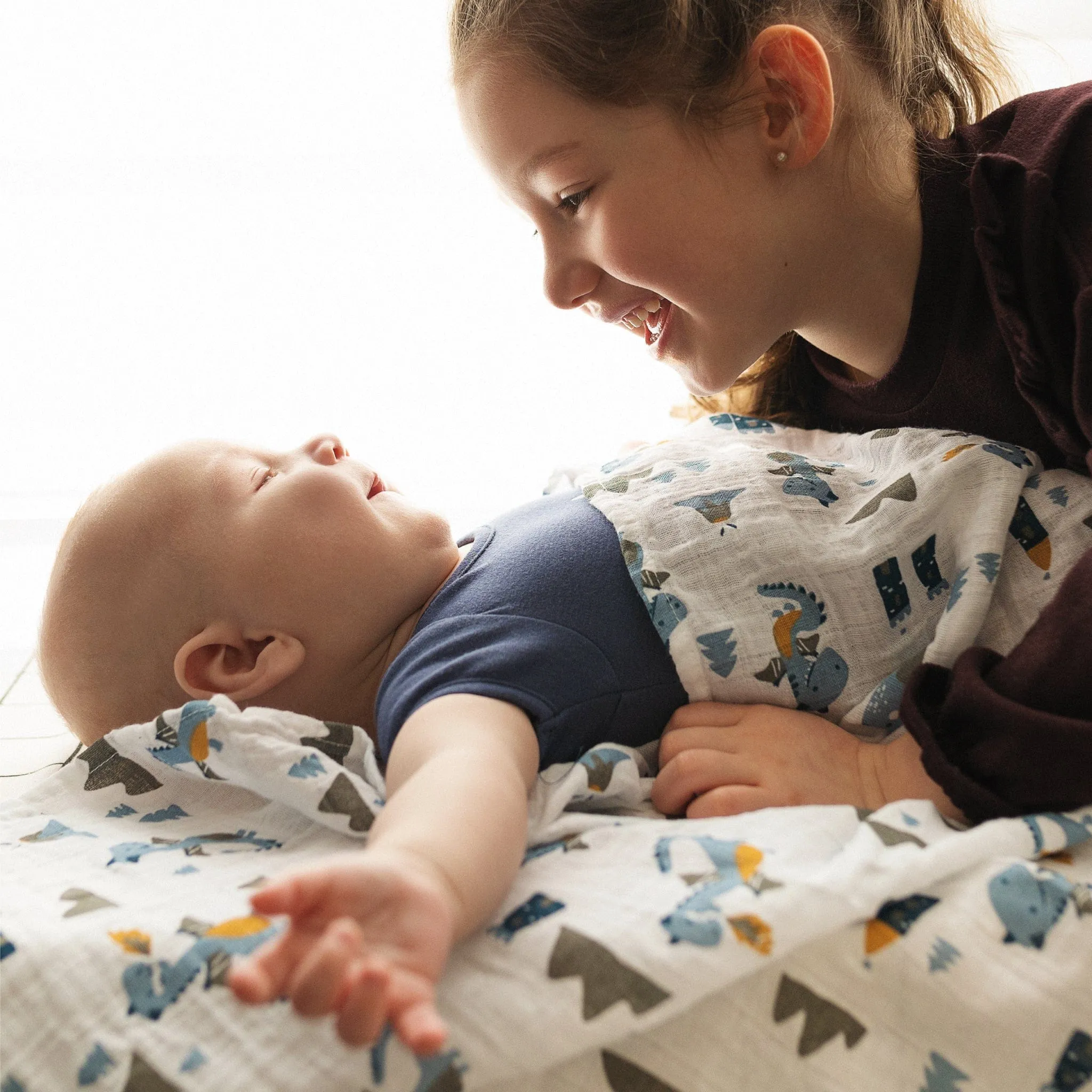 Cotton muslin swaddle - Dragons | Partnership