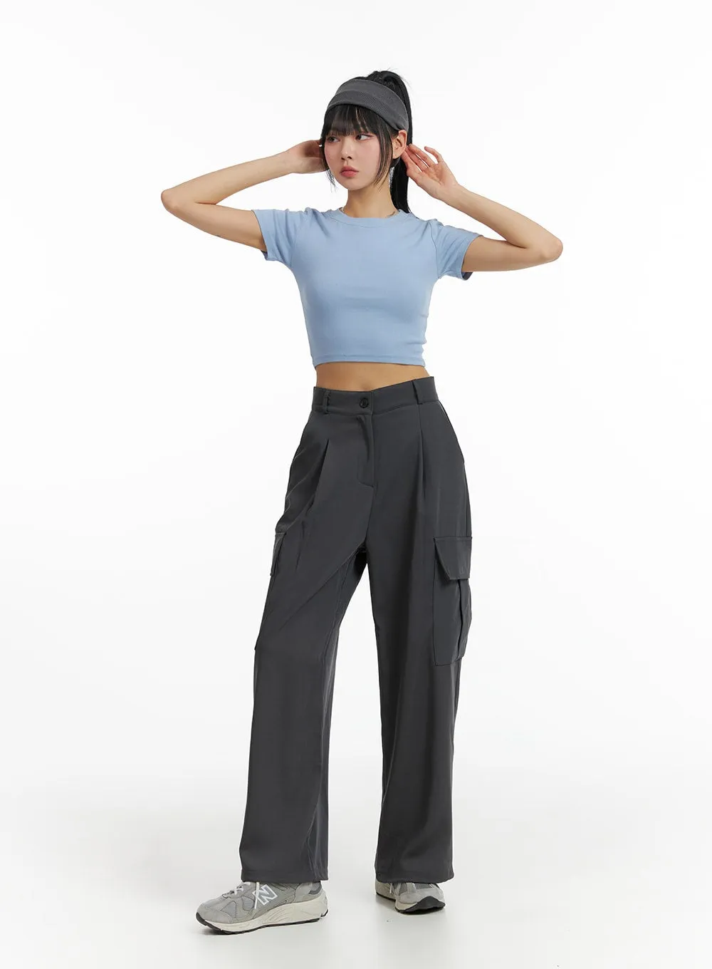 Crew Neck Slim Crop Top IF402