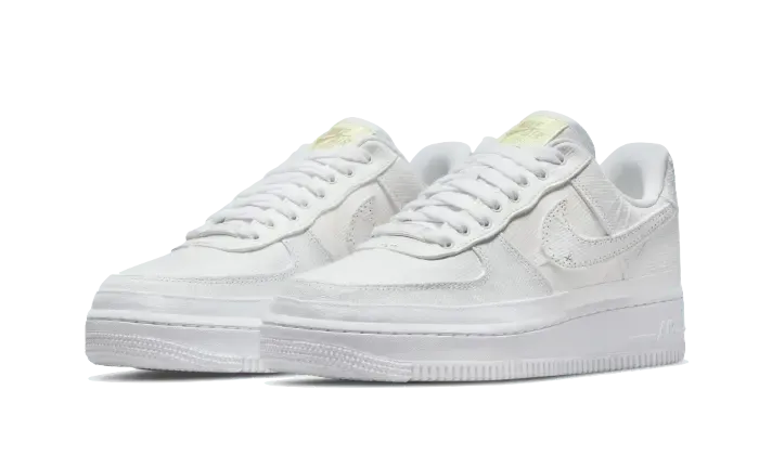 Nike Air Force 1 Low Tear-Away Arctic Punch