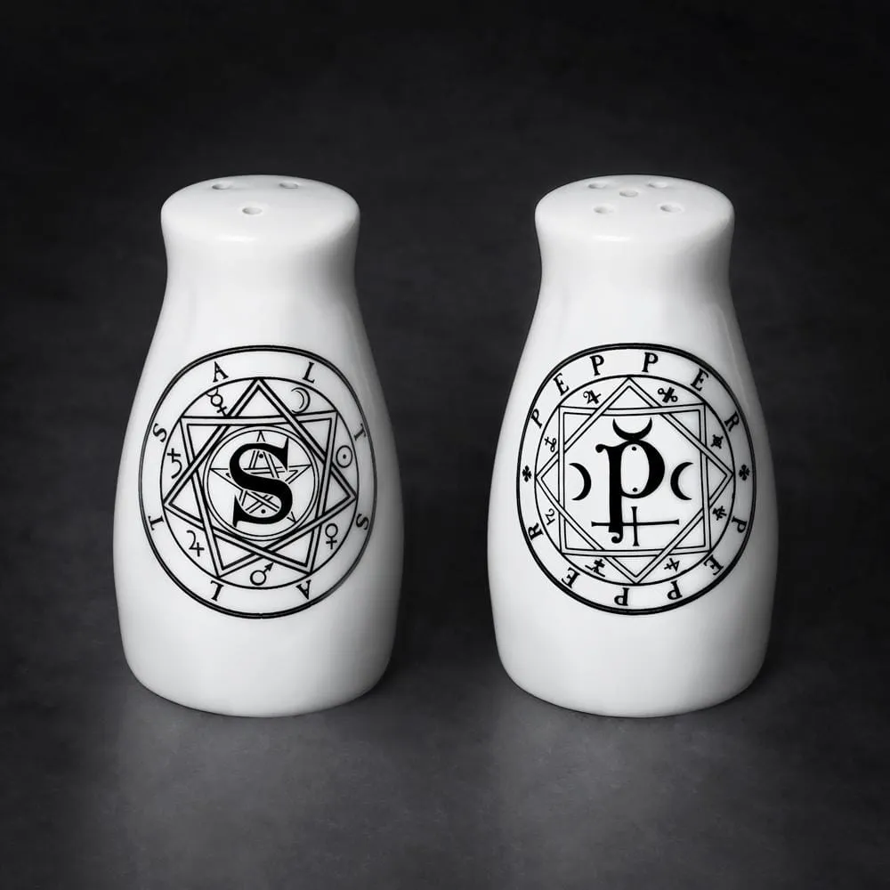 'S' & 'P' Salt & Pepper set magic circles