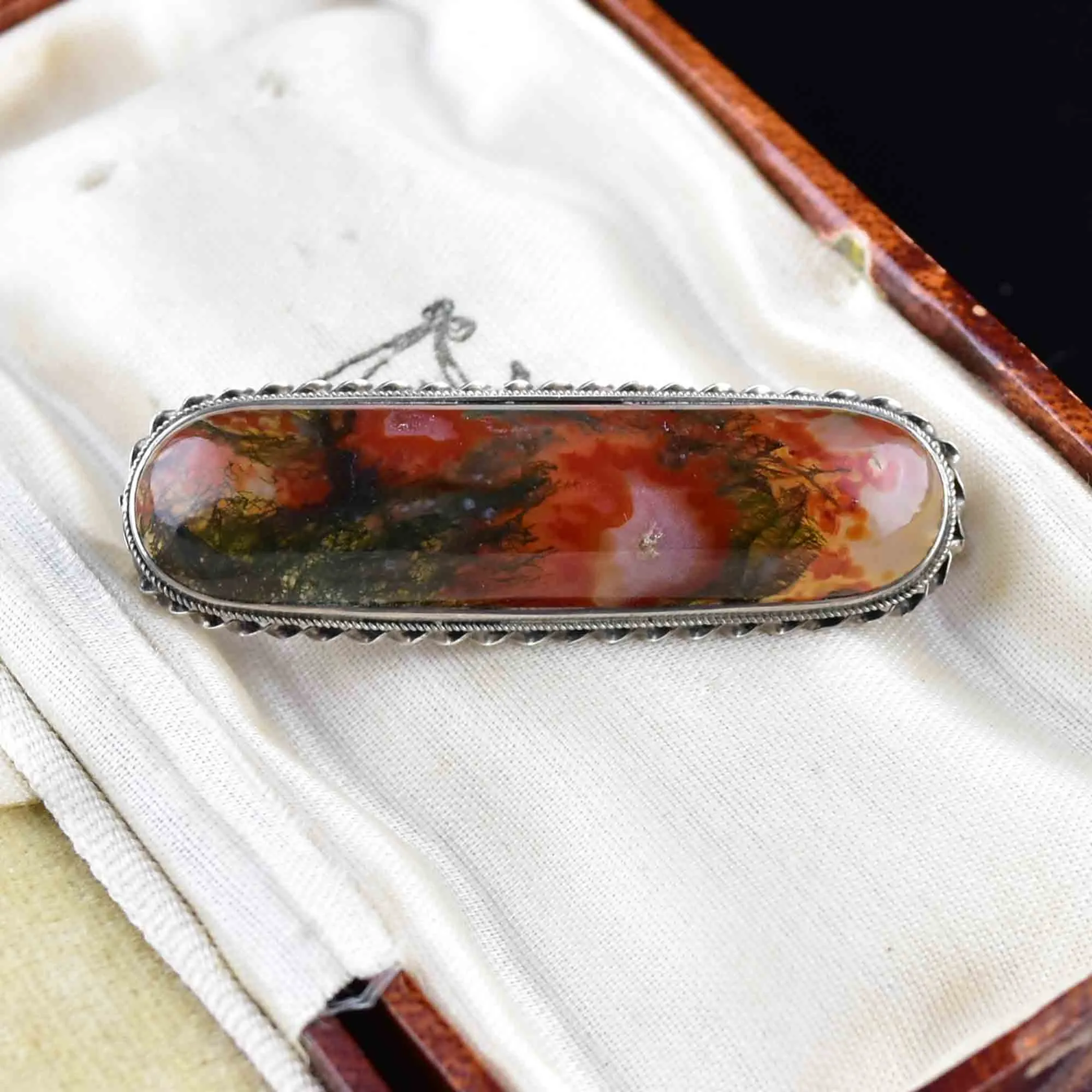 Silver Rope Scottish Moss Agate Brooch