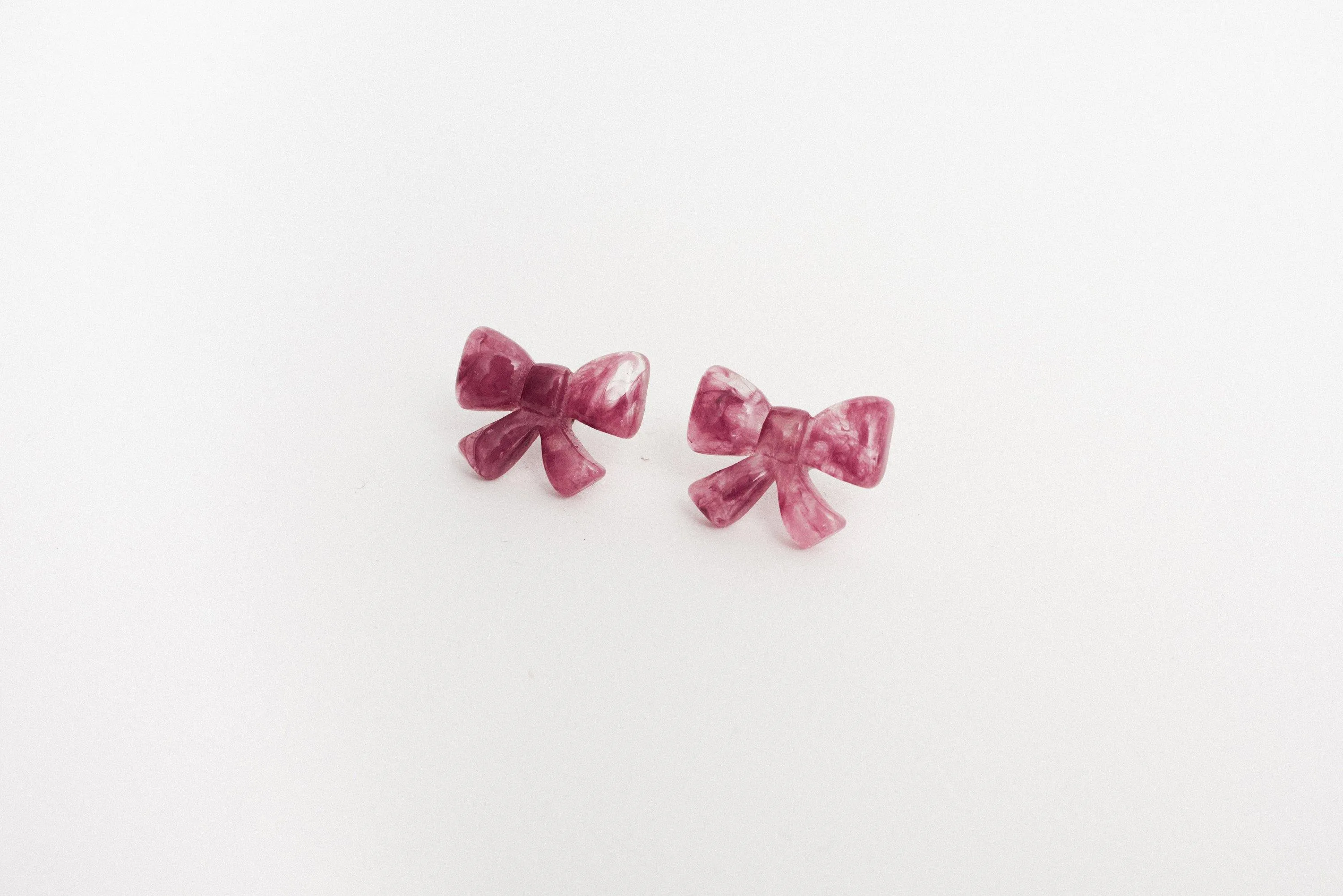 SS925  Dainty Plum Bow Earrings