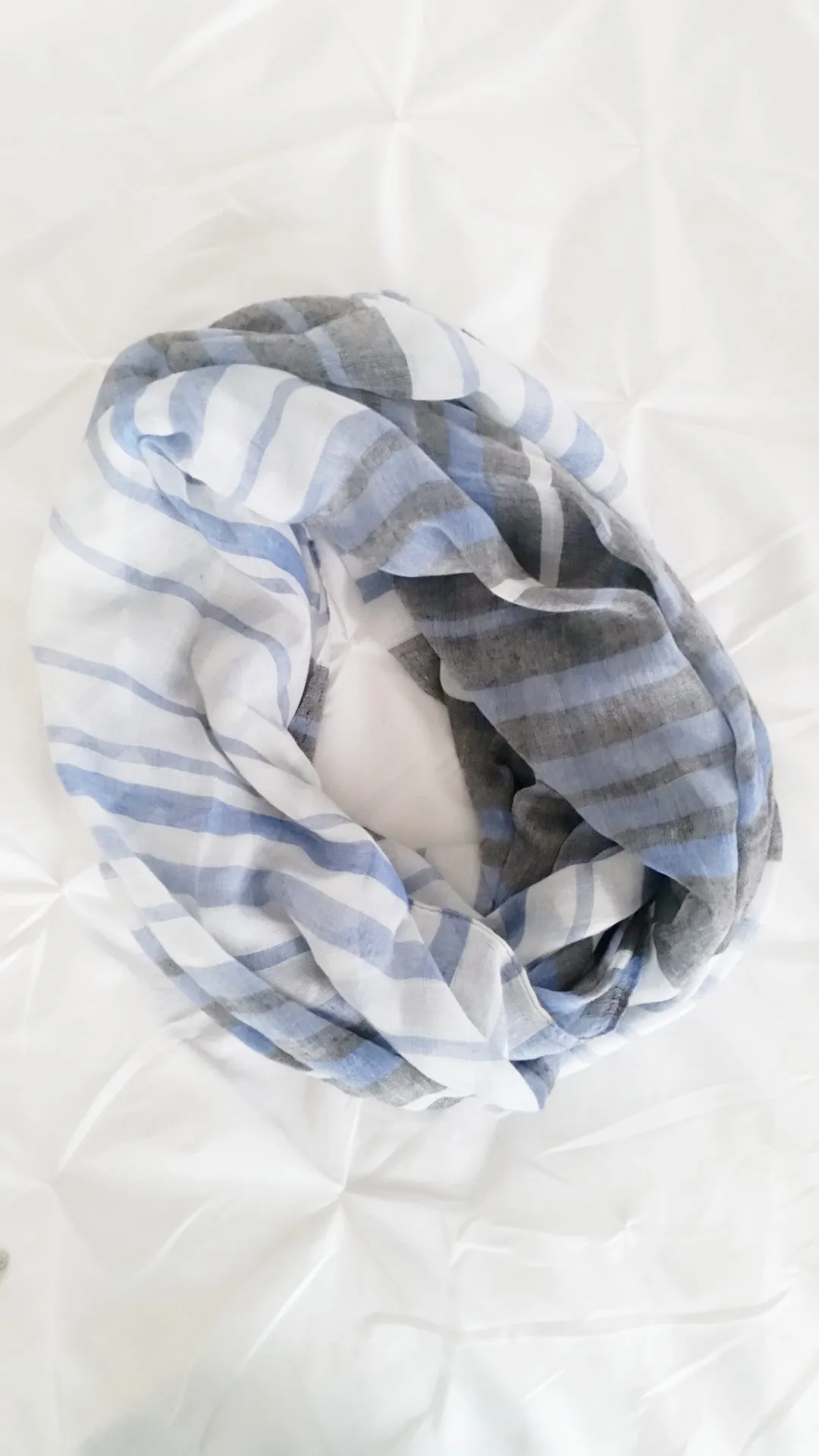 STRIPE PRINT INFINITY SCARF