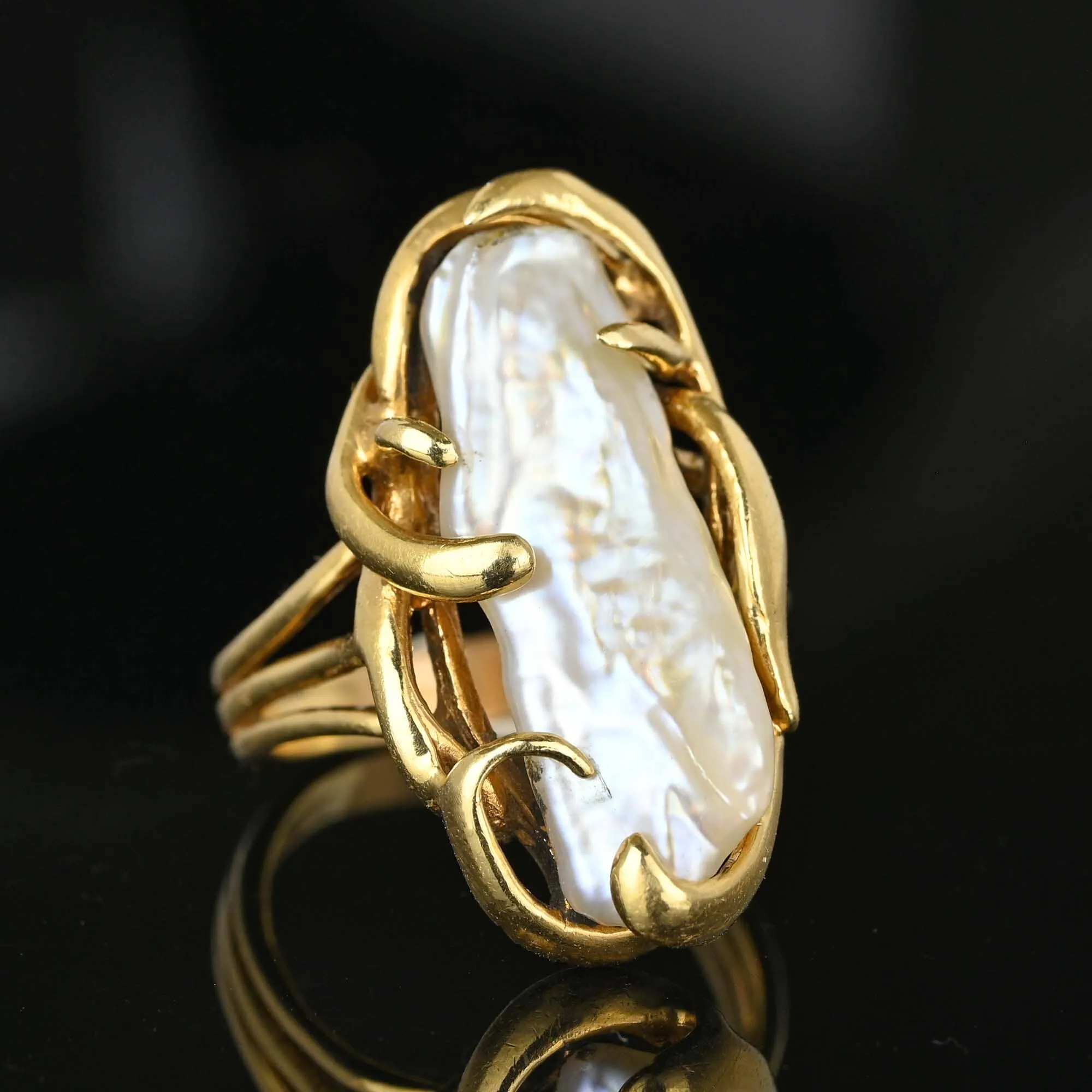 Vintage 14K Gold Free Form Baroque Pearl Ring