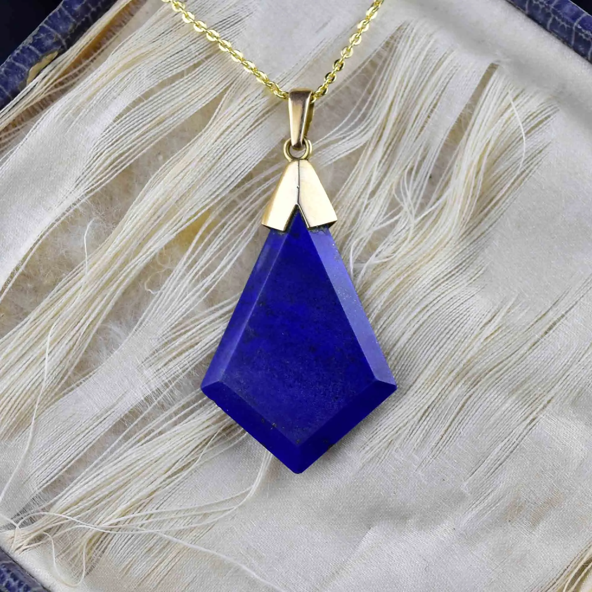 Vintage 14K Gold Lapis Lazuli Pendant Necklace