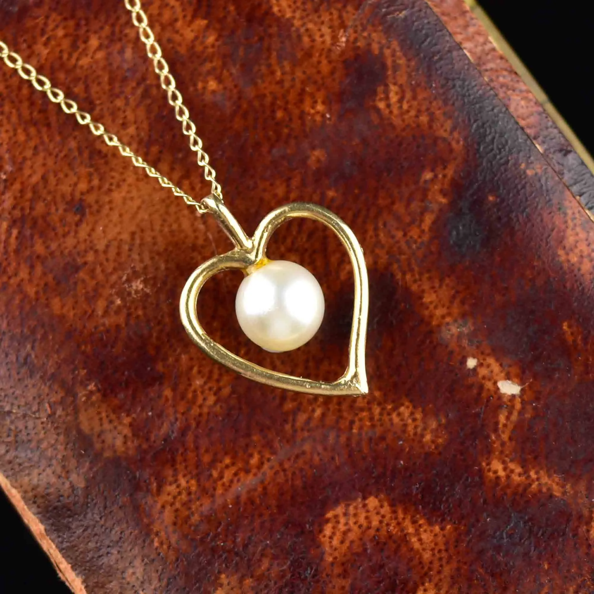 Vintage 14K Gold Pearl Open Heart Pendant Necklace