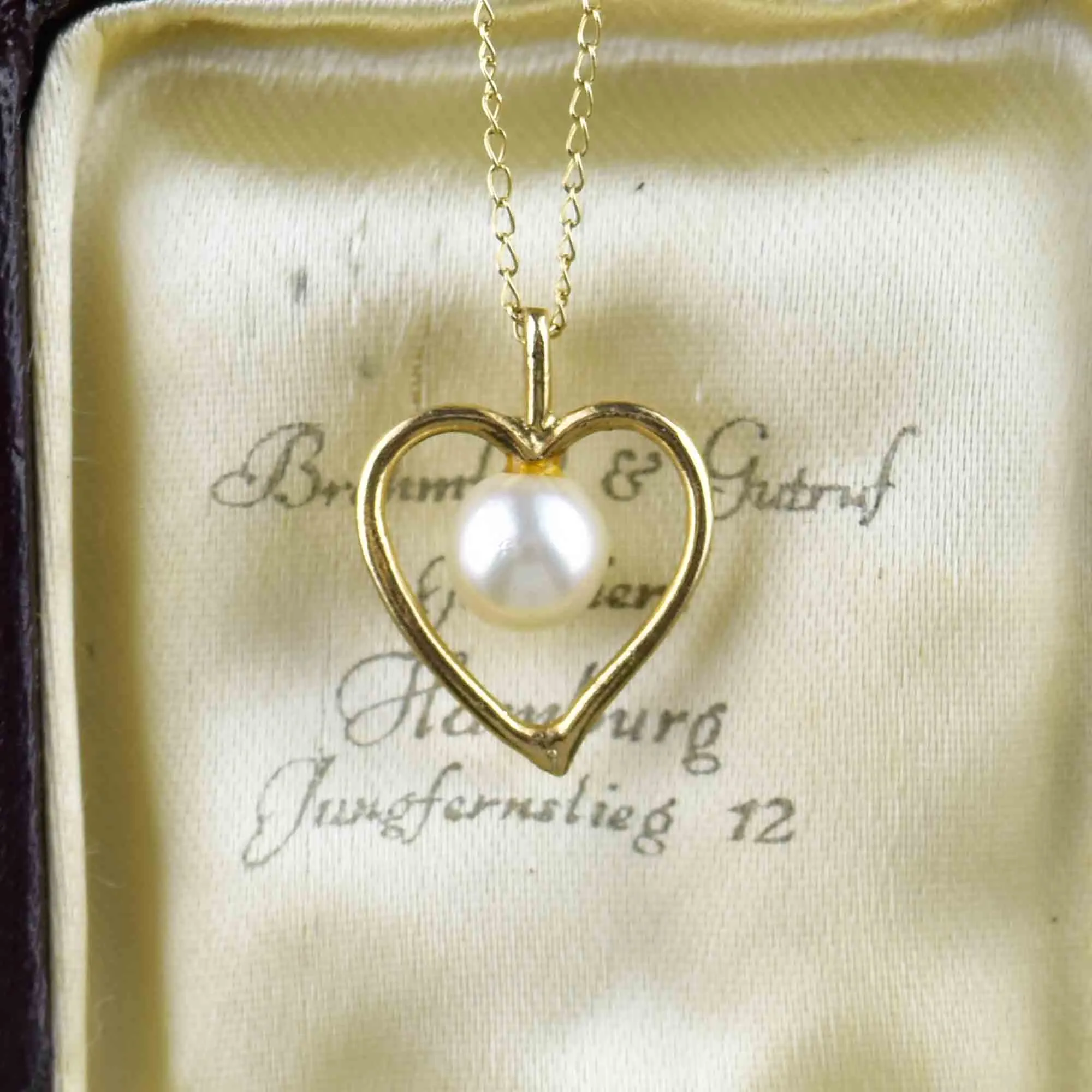 Vintage 14K Gold Pearl Open Heart Pendant Necklace