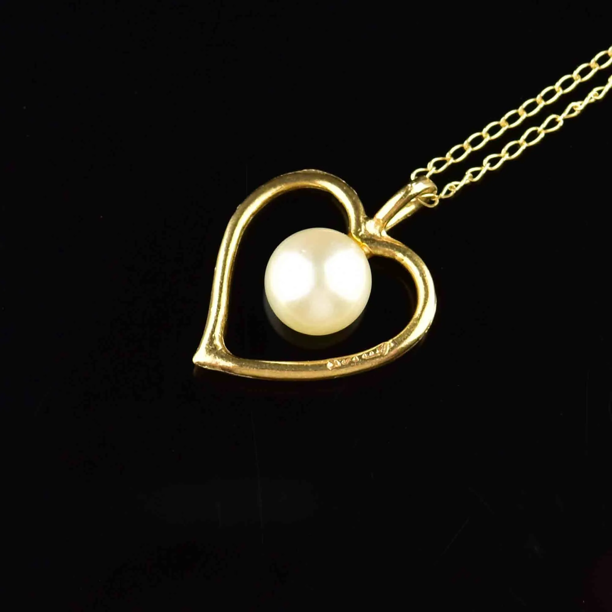 Vintage 14K Gold Pearl Open Heart Pendant Necklace